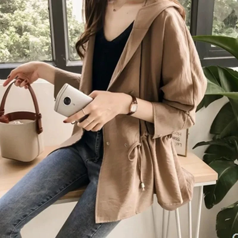 

Женский новый стиль, свободные пуговицы с капюшоном, модный однотонный повседневный кардиган средней длины с длинными рукавами, куртка