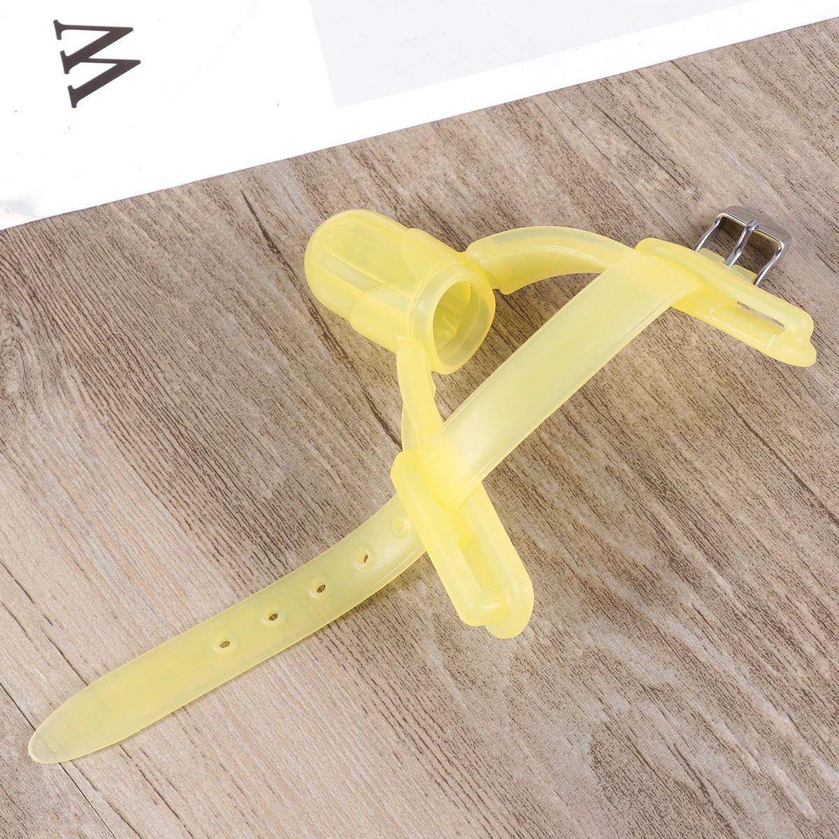 

Детская защита для пальцев, защита от укусов, чехол для большого пальца, прорезыватель, светло-желтая силиконовая регулируемая петля для младенцев 6-мисяц