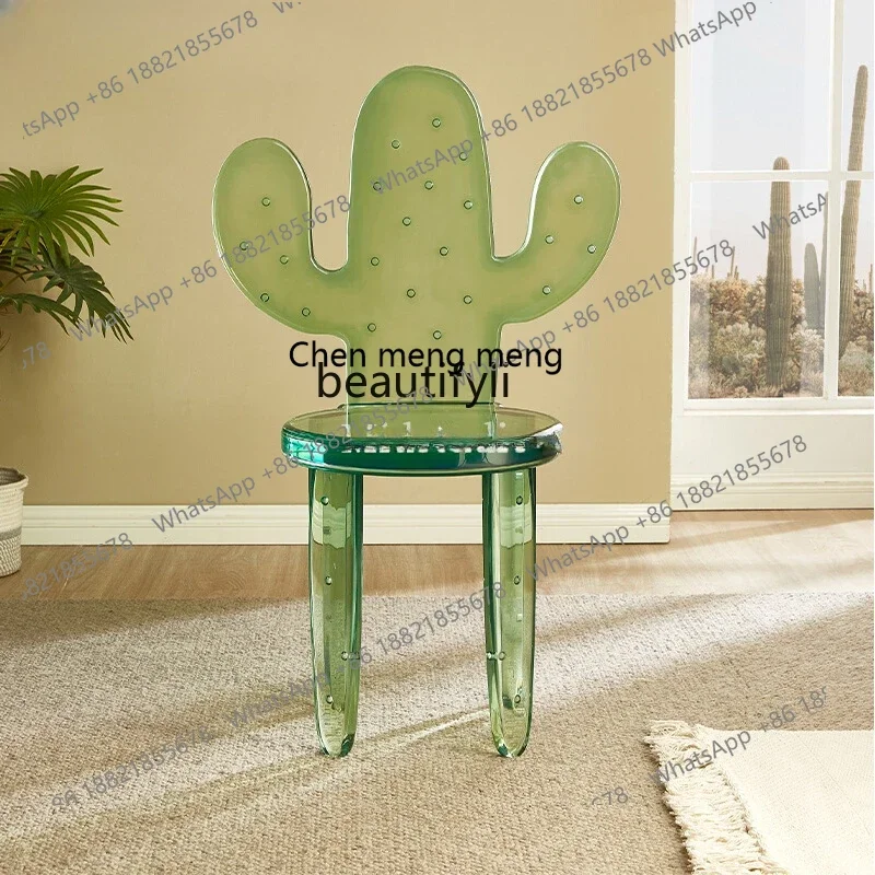 

E153 Designer Acrylic Simple Modern and Unique Custom Transparent Chair
