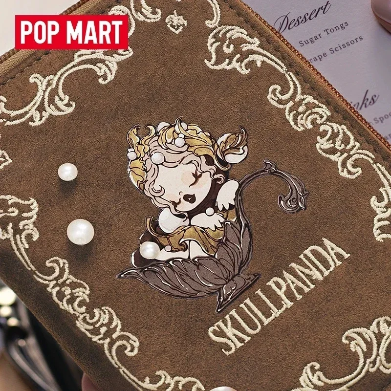 حقيقية POP MART SKULLPANDA طاولة طعام سلسلة حامل جواز السفر ملحق السفر الرسمي لطيف تحصيل للجماهير #3