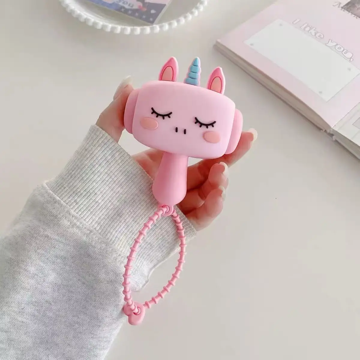 Cute Unicorn Stress Relief Shaking Creative Voice Hammer Bear Toy Keychain Car Key Pendant Schoolbag Pendant Holiday Small Gift
