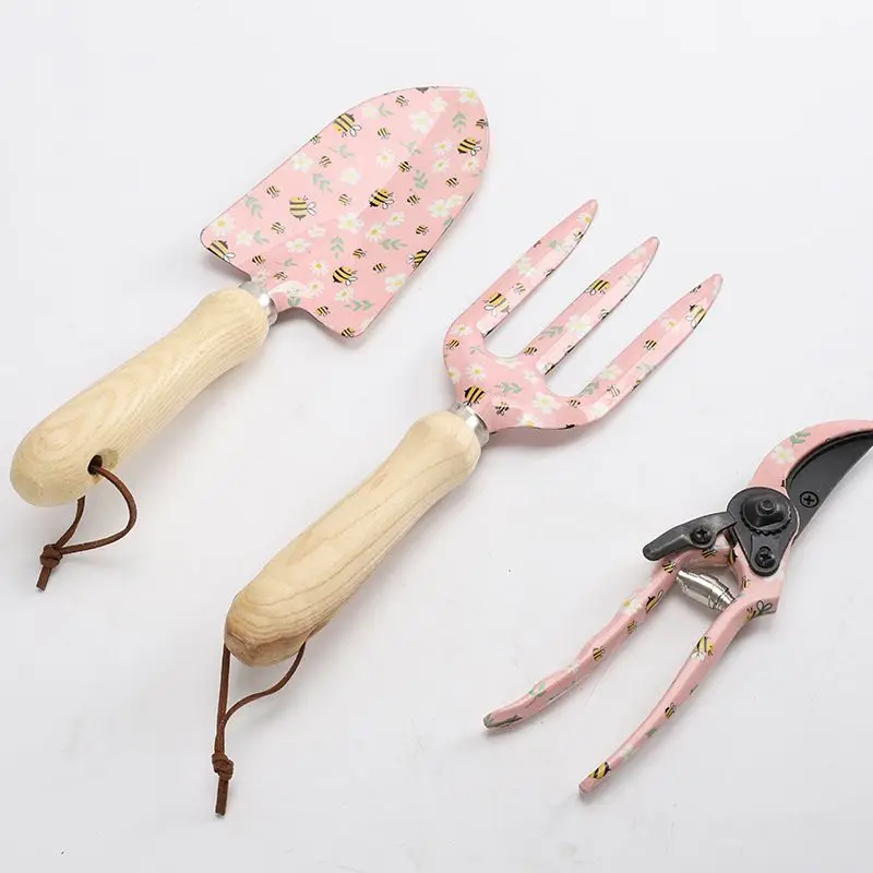 Pink Cute Garden Tool Set, Grow Flowers, Dig Soil and Grow Vegetables, Catch The Sea Garden Set Three-piece Set