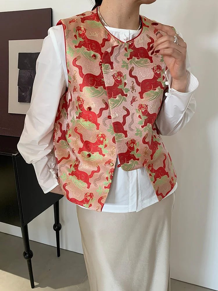 

Новая женская майка в китайском стиле с вышивкой, на пуговицах, свободного кроя, дышащая, из полиэстера, повседневная