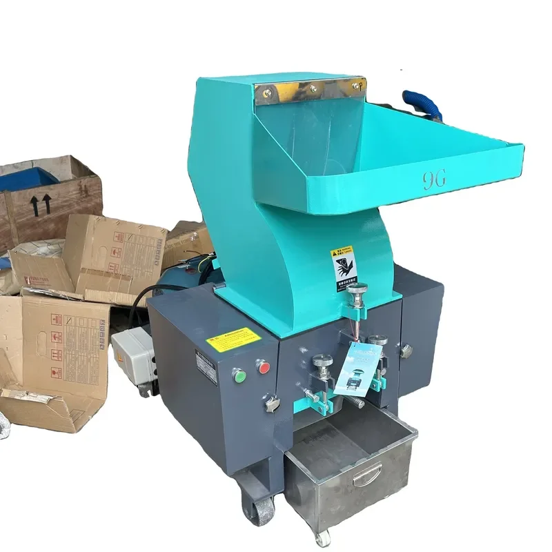 Factory Price Dry Film and Dry Bottle Scraps Plastic Crushing Machine