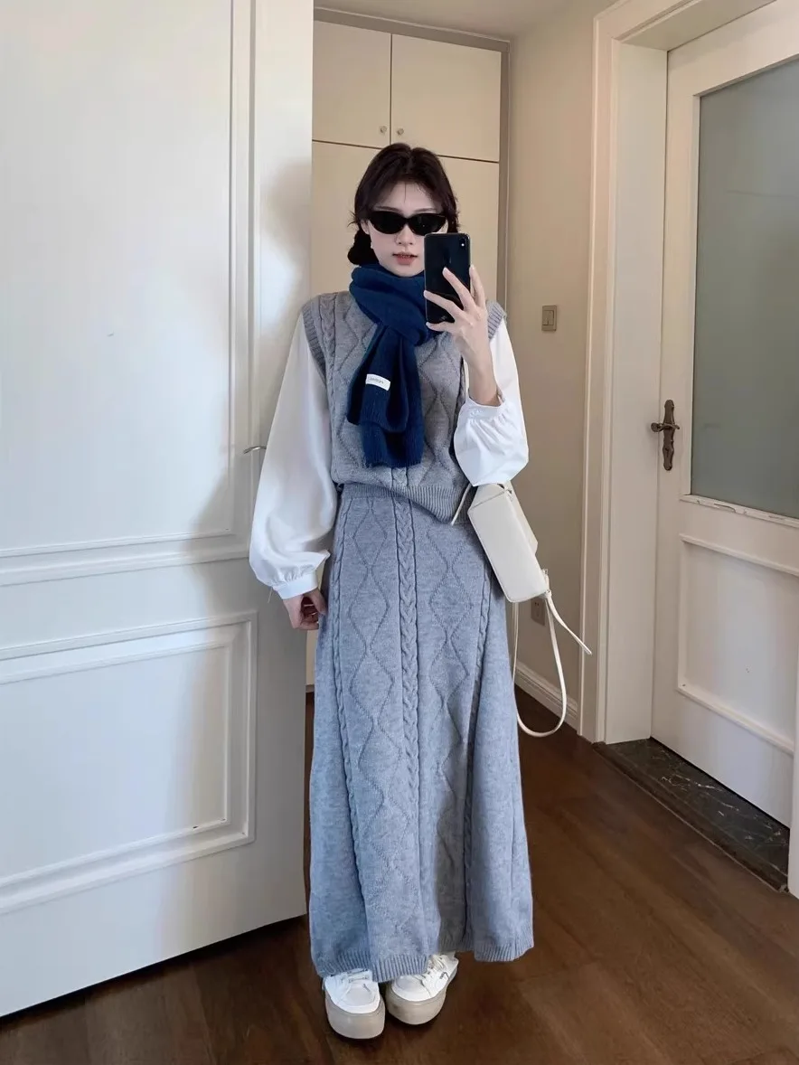 

Korean Fashion Autumn New Women Two Piece Skirt Sets Patchwork O Neck Long Sleeve Sweater + High Waist A Line Long Skirt Outfits
