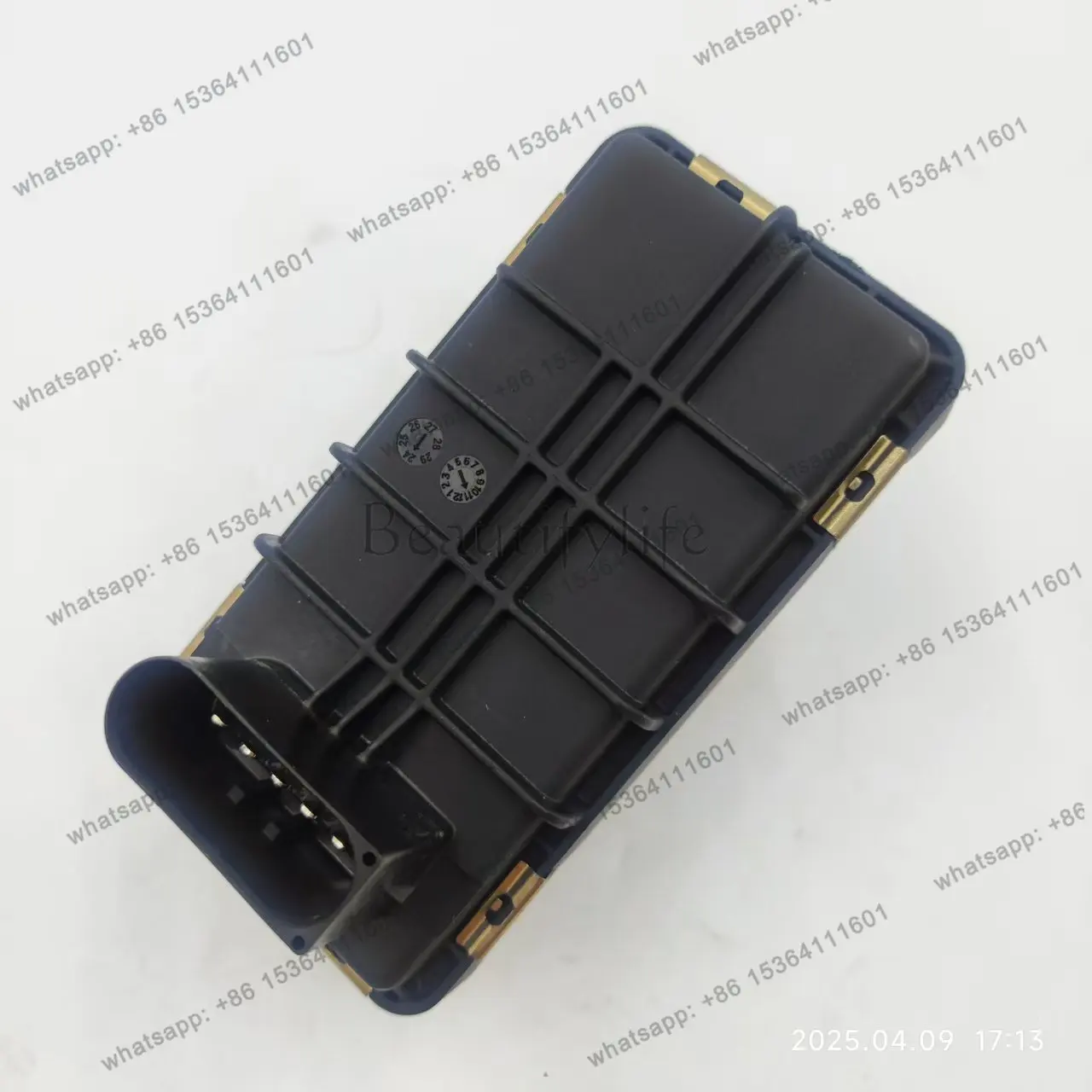 XX applies to automotive booster solenoid valve 6NW009543 brand new 823631-0001