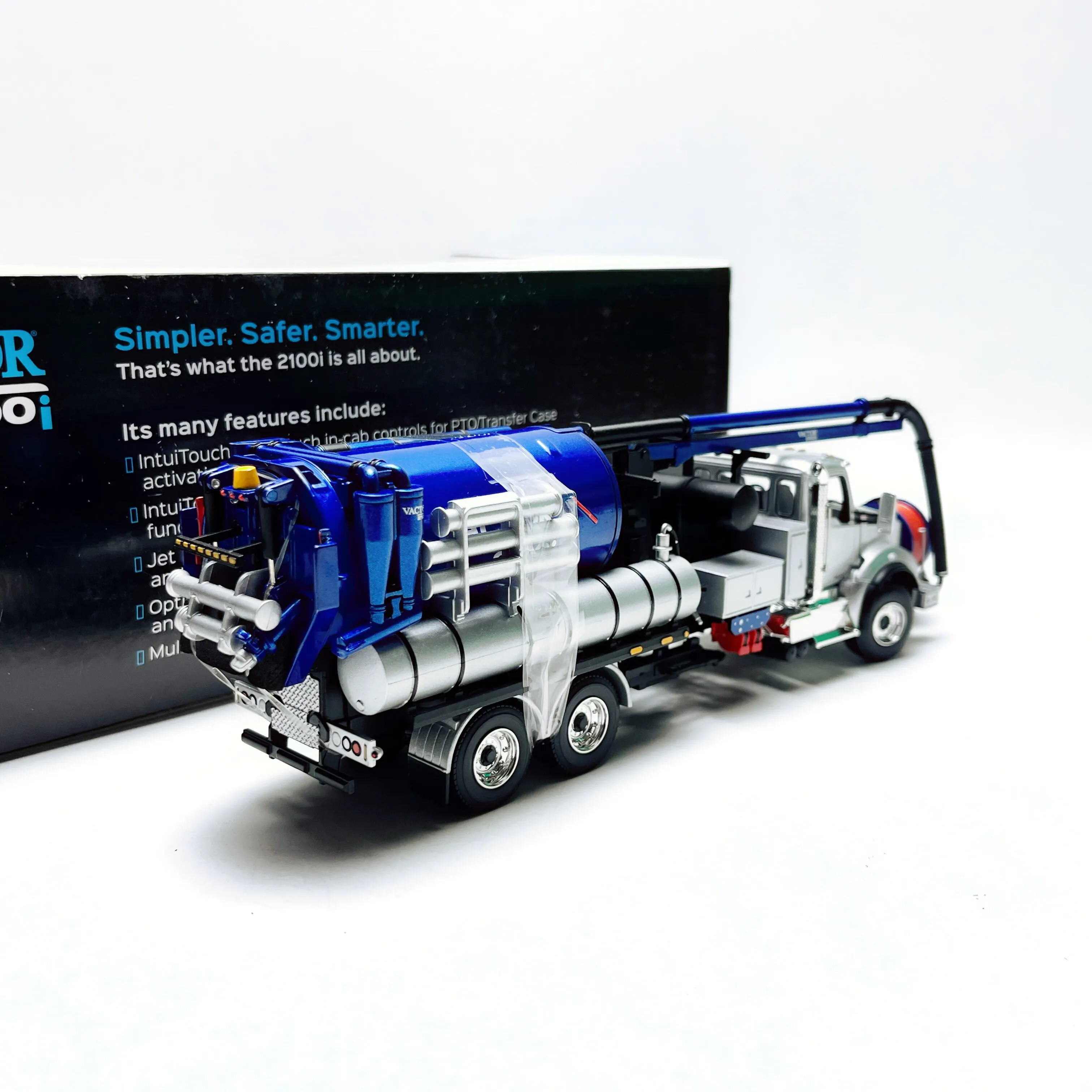 

Diecast First Gear 1/50 Scale T880 Vacuum Cleaner 2100i Truck Model Alloy Car Model