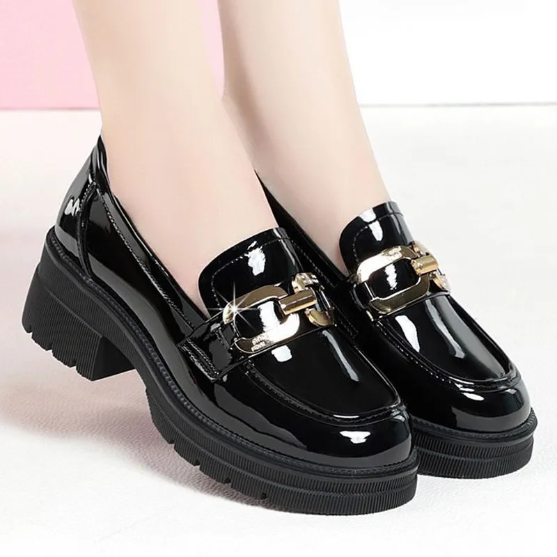 

Women's New Style Low Cut Flat Bottom Shoes 2024 Spring Summer Waterproof Platform British Style Painted Leather Single Shoes