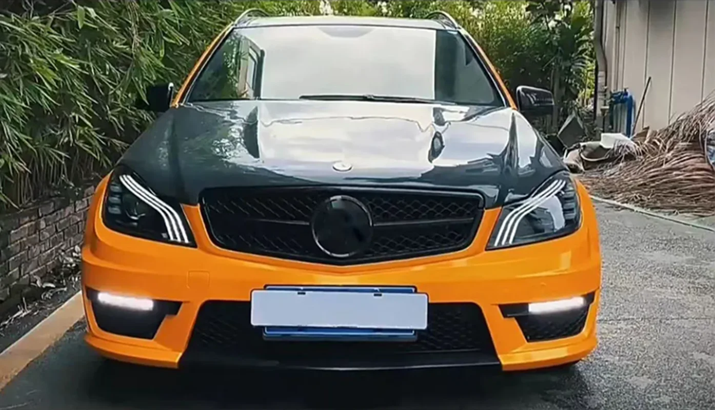 مصابيح رأس السيارة لبنز C-Class W204 المصباح 2011-2014 ترقية جديد DRL ديناميكية بدوره إشارة LED المصباح اكسسوارات السيارات