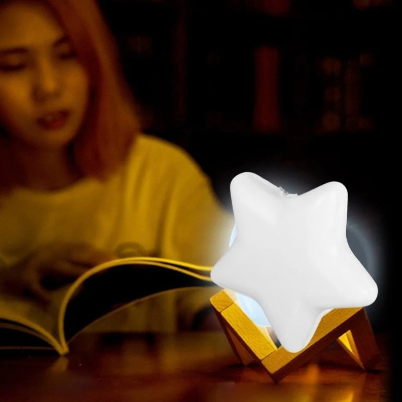 ضوء ليلي على شكل نجمة إبداعية موفر للطاقة ‌   قابس USB دائمًا على الوضع لتصميم مثبت على الحائط لممر غرفة الطلاب ‌