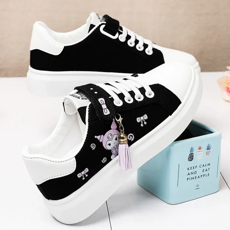 New Kuromi Canvas Shoes Kawaii 2023 Spring Autumn Low Top Girls Sneakers Trend All-Match Student Sports Shoes Children\'s Gifts