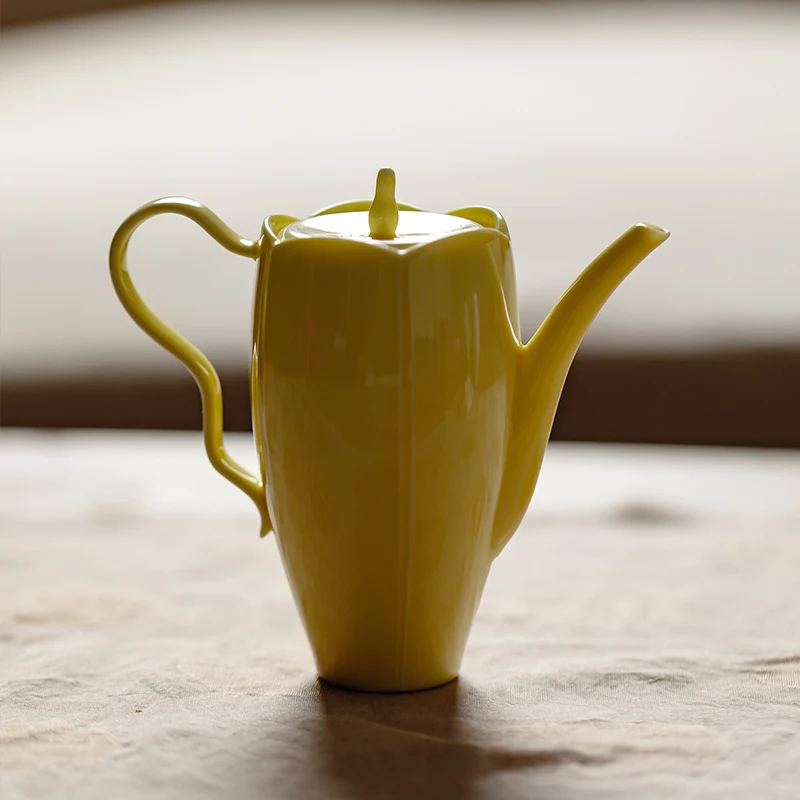 

New Chinese Style Ceramic Teapot Glazed Tea Pot Household Tea Set with Filter