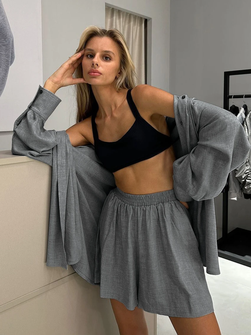 

Marthaqiqi Loose Gray Ladies Nightgowns Set Turn-Down Collar Sleepwear Long Sleeve Pajamas Shorts Casual Nightwear 2 Piece Suit