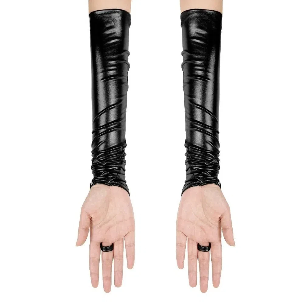 Fingerless Design ผู้หญิงถุงมือยางยาว Rivets รายละเอียดถุงมือโลหะยืดวัสดุพื้นผิวเงา Wetlook ถุงมือ