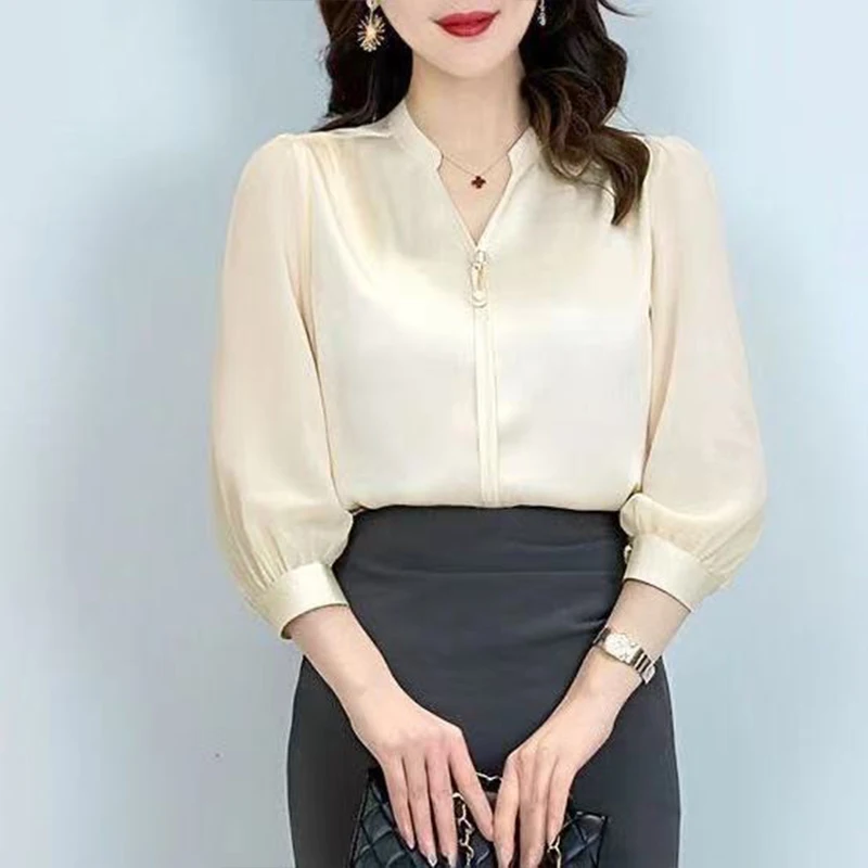 High End Satin Elegant Shirt for Women\'s 2024 Summer New Three Quarter Sleeved V-neck Solid Color Stylish Versatile Shirt Top