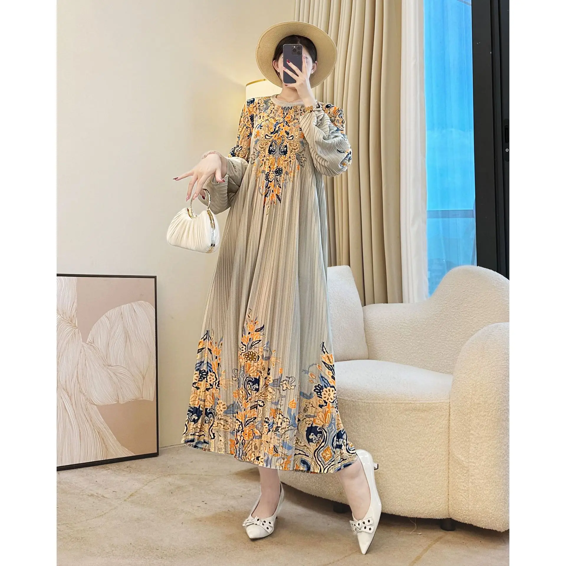 

Miyake Pleated Dress Women's 2025 New Fashion Plant Flower Print Round Neck Long Sleeve Loose Elegant Pleated Skirt