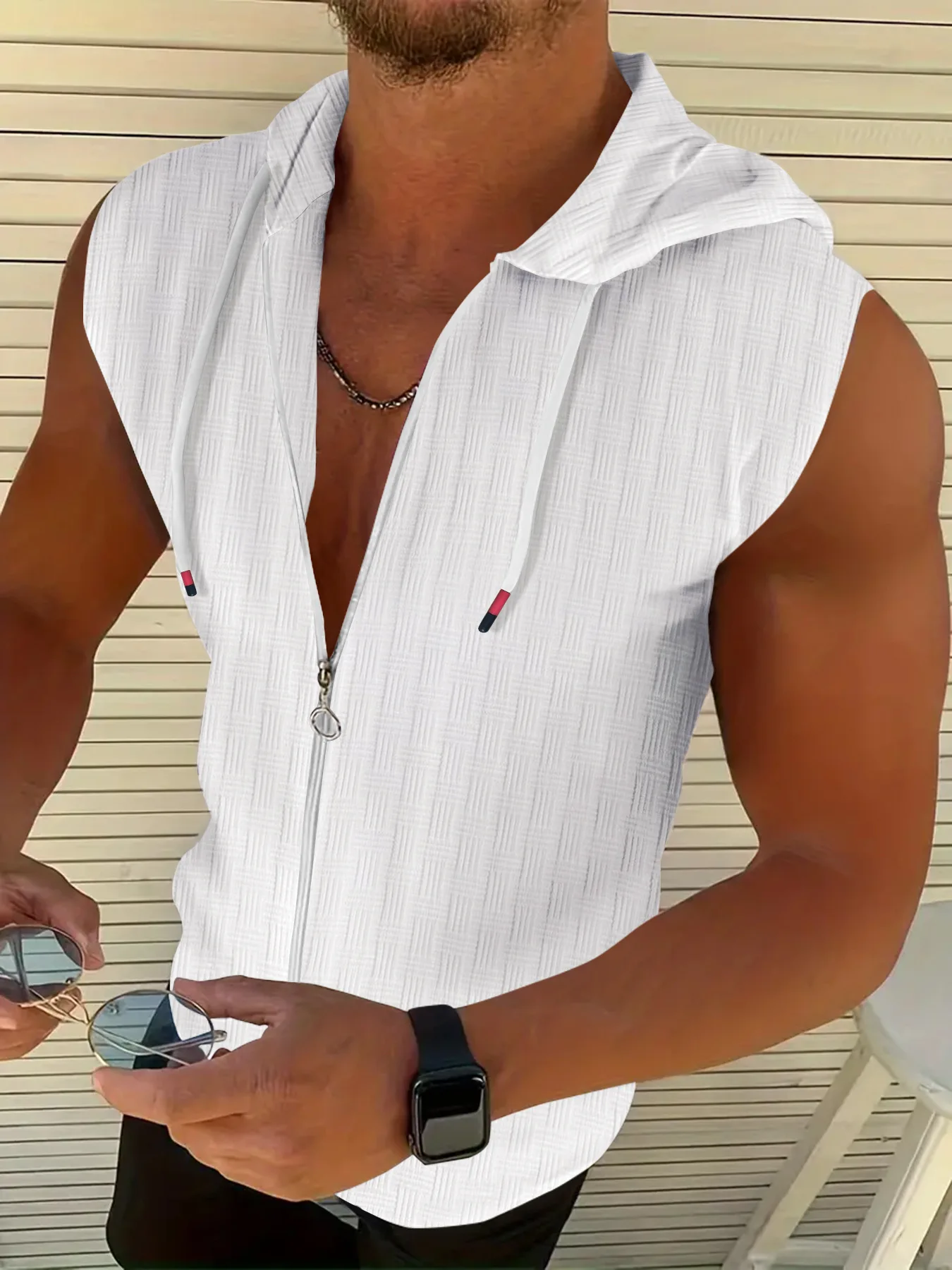 A new fashion casual zipper sleeveless hooded breathable comfortable jacquard summer top A man needs a top
