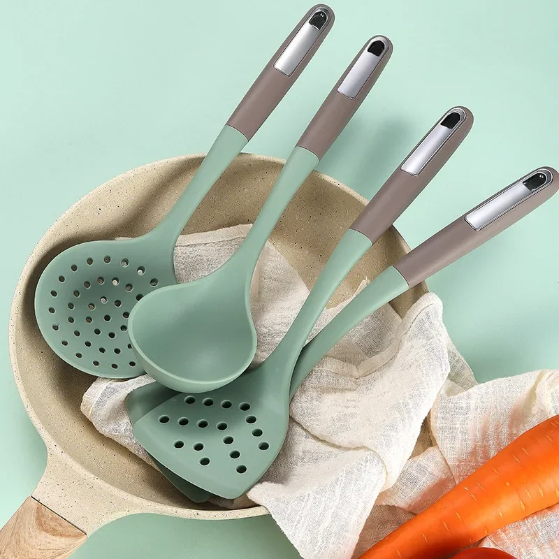 Non Stick Silicone Anti-Scald Spatula Long Handle Non-toxic and Odorless Soup Spoon Colander Household Cookware for Kitchen