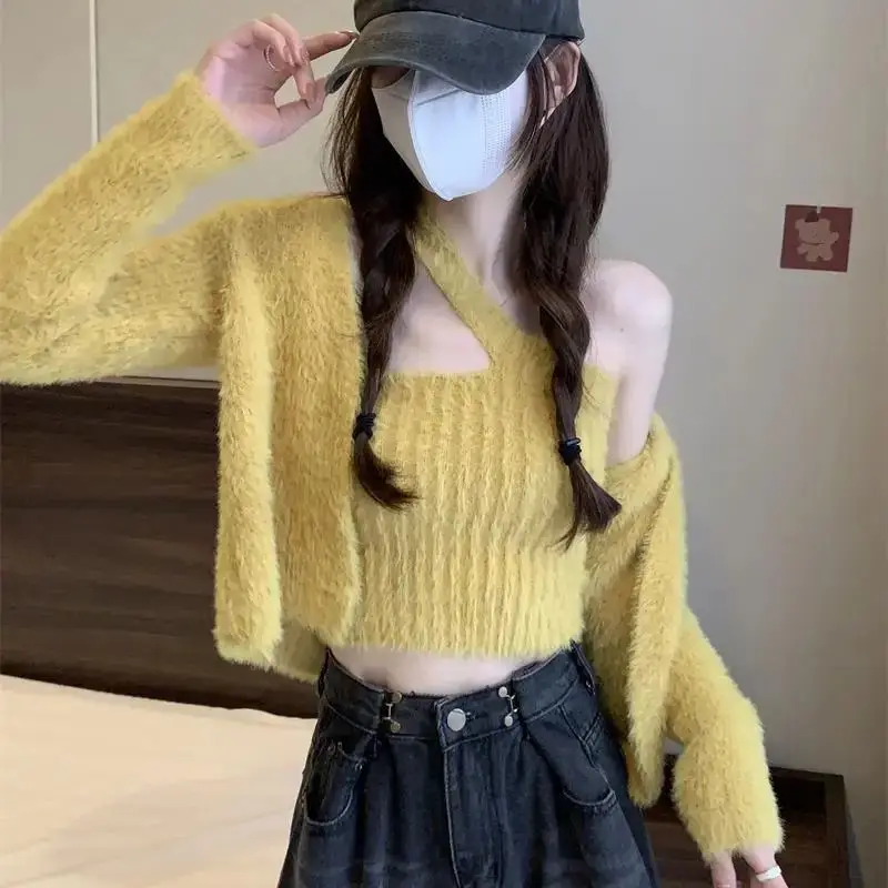 Knitted Sweater Cardigan Camisole Two-Piece Set For Women Sweet Style Comfortable Autumn And Winter New Design Suit