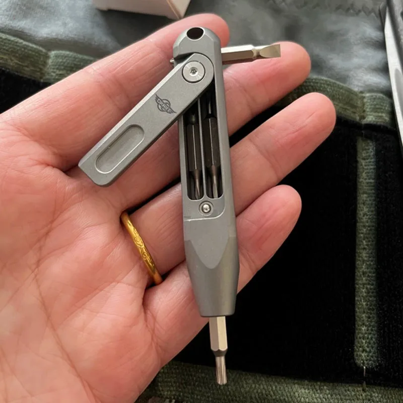 OLIGHT Otacle D1티타늄 합금 CT4 휴대용 EDC 야외 다기능 도구 더블 비트 드라이버 키 체인 도구