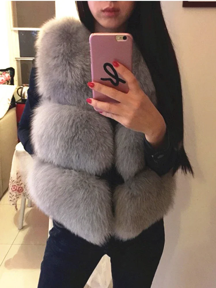 

3XL Autumn Winter Thick Warm Faux Fox Fur Vest Women High Quality Fashion V-Neck Short Fur Coat Female Fur Waistcoat