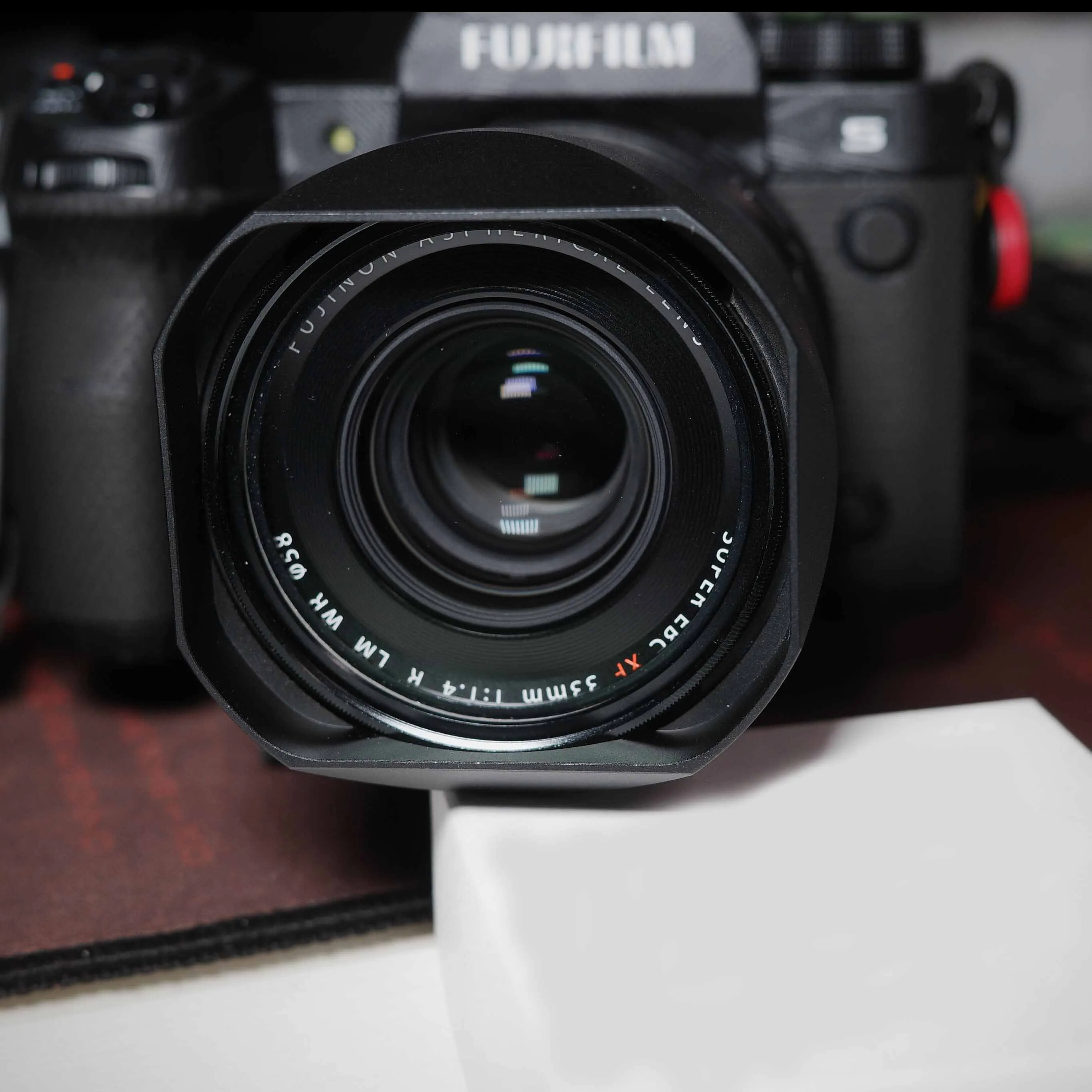 Capa de lente quadrada de metal para fujifilm fujinon xf 33mm f1.4 r lm wr lente em fuji xt4 xt3 xt2 xt30ii xt30 xt20 xt10 xe4