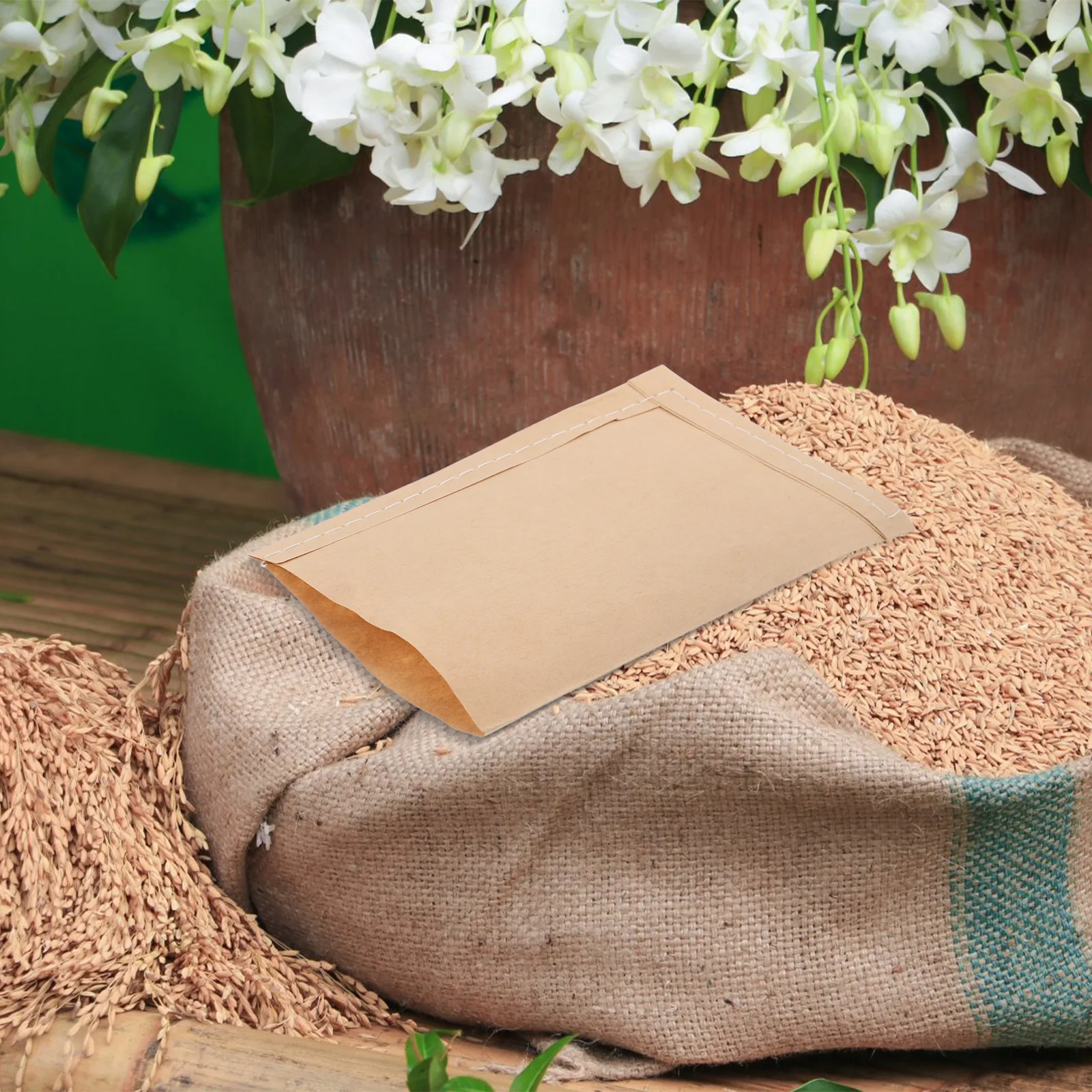 

100Pcs Paper Seed Envelopes Mini Packets for Seed Storage Protection Easy to Carry Small Envelopes Convenient Paper Packets