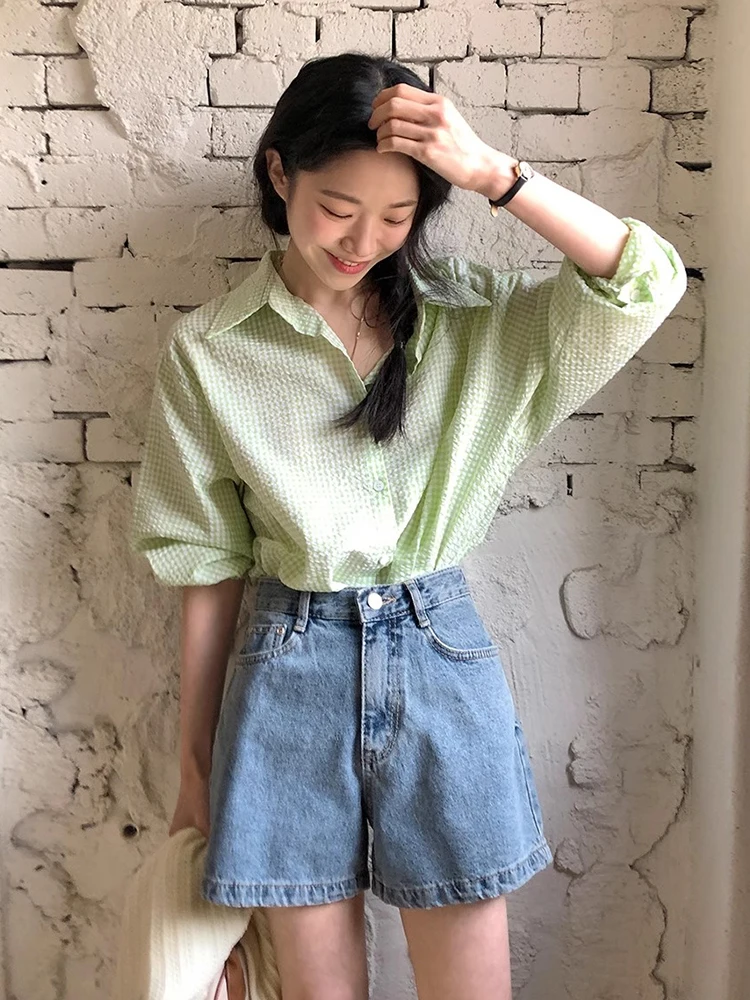 قميص نسائي أنيق بأكمام طويلة وواسعة مناسبة لفصل الخريف المبكر، بتصميم مربعات وطبعة فقاعية، أسلوب كوري مريح مع أزرار، مثالي لل... #2