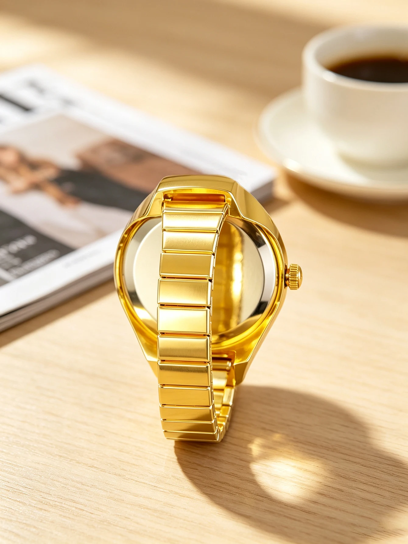 Fashionable Ring-Shaped Ladies Quartz Watch Elastic Band Suitable for Daily Casual Wear Ideal Festival Gift，Ring shape design