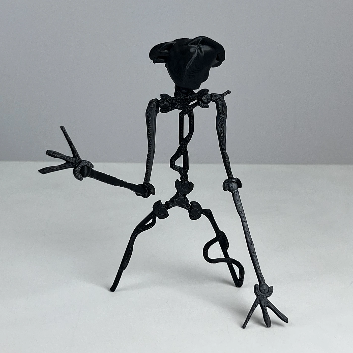 Backroom Bacterial Entity Toy Collectible Figure with Jointed Limbs Dark Room Skin Thief Game Accessories Static Model Toy