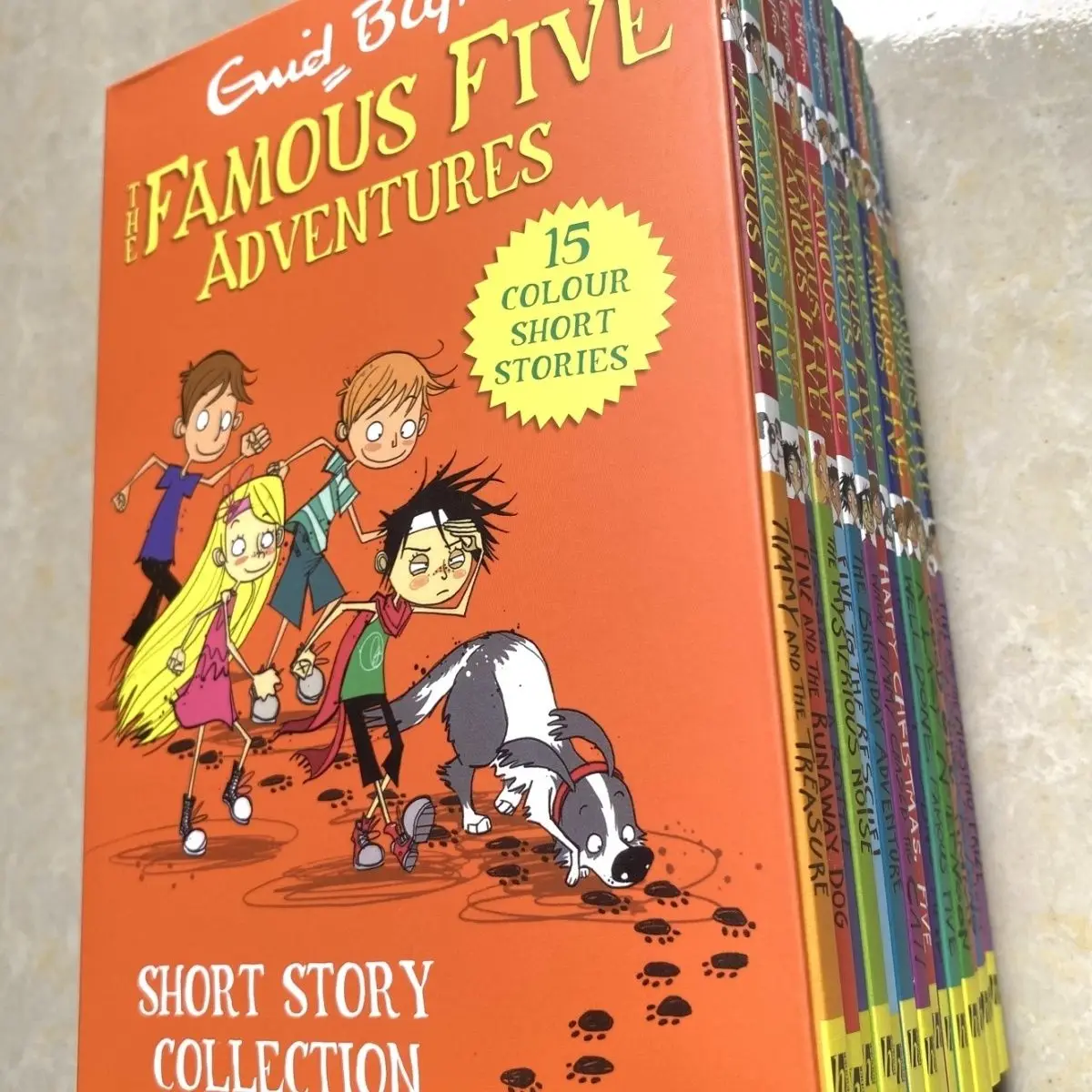

Five friends, 15 volumes. Gift box set. English children's fun comic books