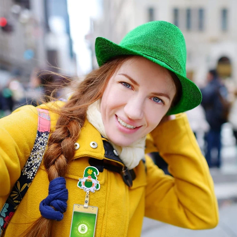 E9LB Cute Name Tag Holder 360 Spinning Retractable Felt Badge Reel for Kids Rewards