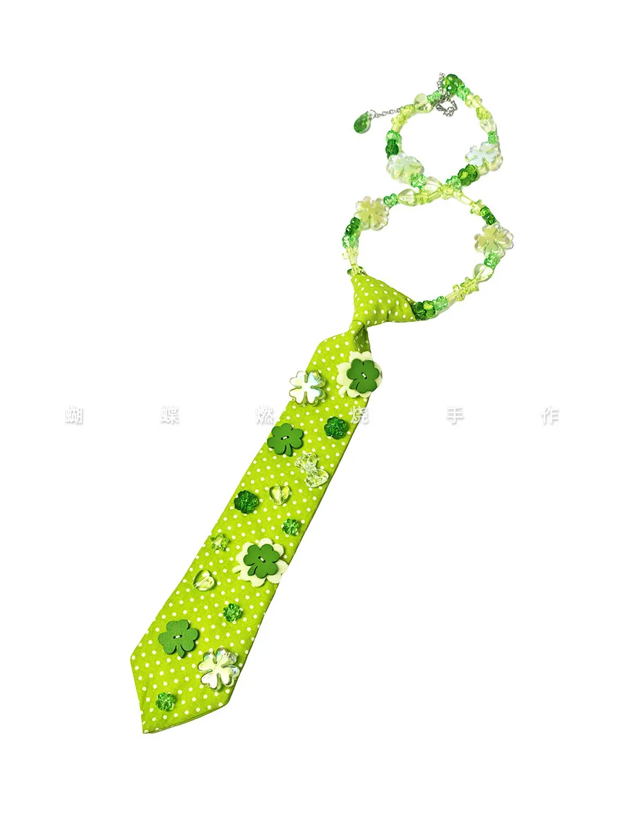 cravate-y2k-vintage-dream-core-a-motif-trefle-porte-bonheur-en-plastique-vert-a-pois-style-dopamine-printemps-Ete
