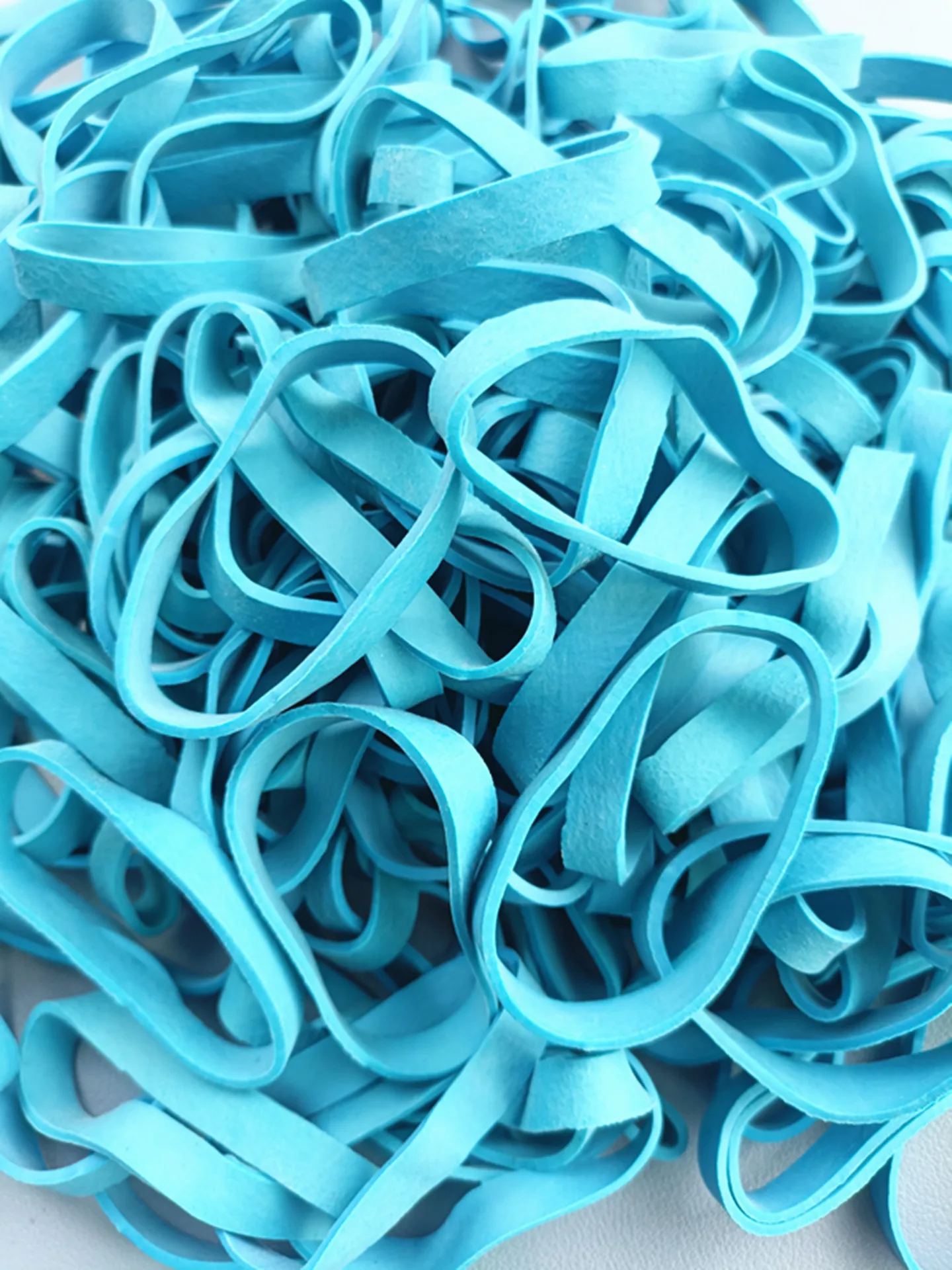 

l резиновая эластичная лента, высокоэластичная, устойчивая к атмосферным воздействиям, диаметр 45 мм, универсальный бытовой органайзер для хранения