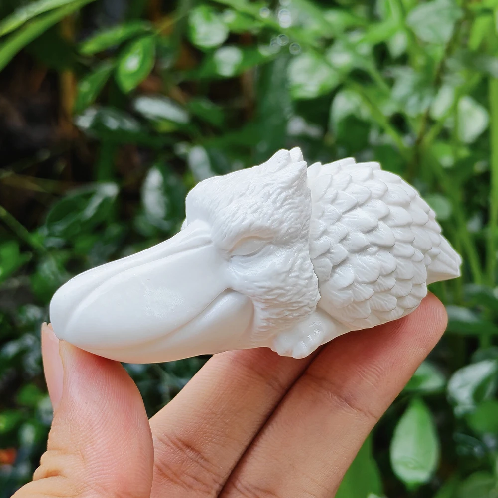 Resin Pelican Sculpture Ornament, Abstract Style, Modern Style, Suitable for Halloween Decorations, Back-To-School Season Gifts, Christmas Decorations, Fireplace, Housewarming Gifts, New Year Gifts, Home Decor