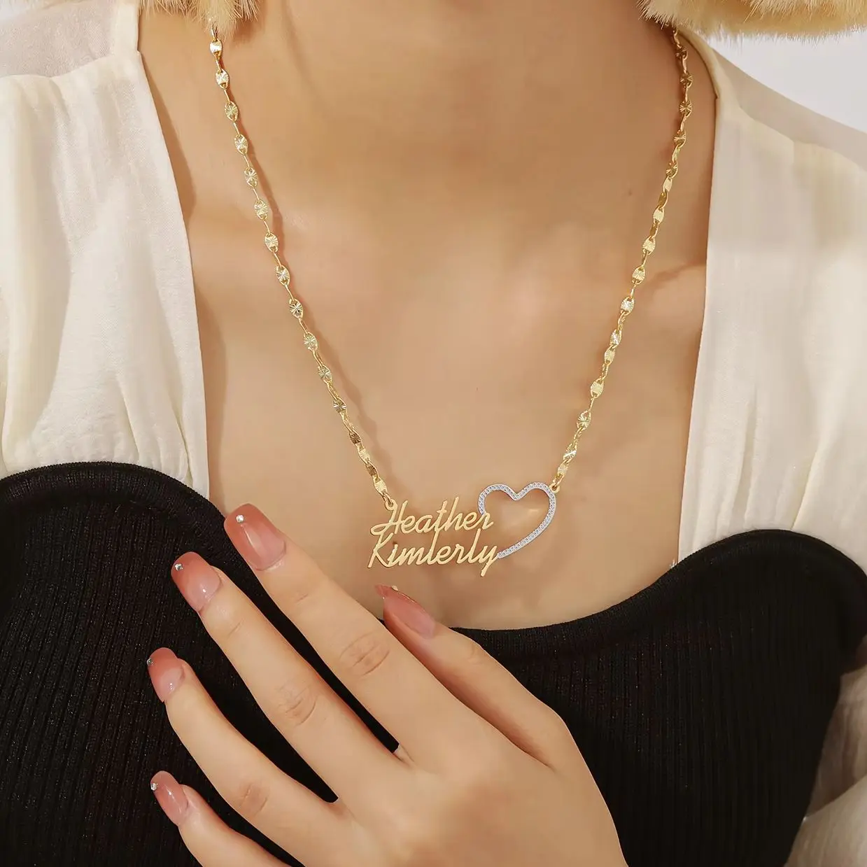 

Two-color Corrosion Love Customized Double Name Necklace Personalized Stainless Steel Horizontal Pendant Best Birthday Girl Gift