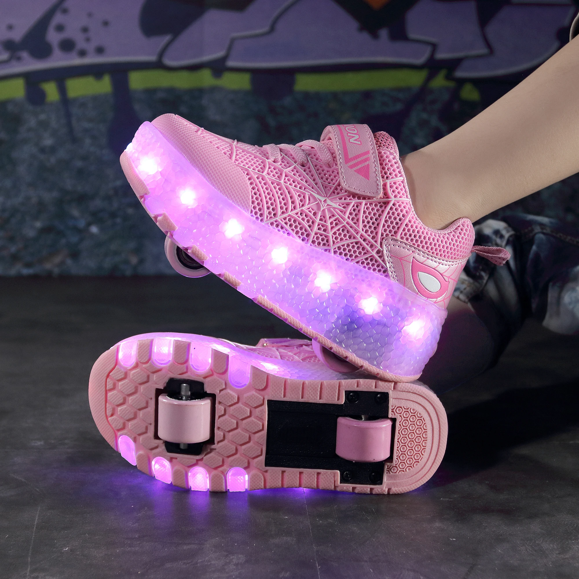 Boys Girls Roller Shoes LED Light Up USB Charging Children Roller Skate Casual Skateboarding Shoes Sports Shoes Kids Sneakers