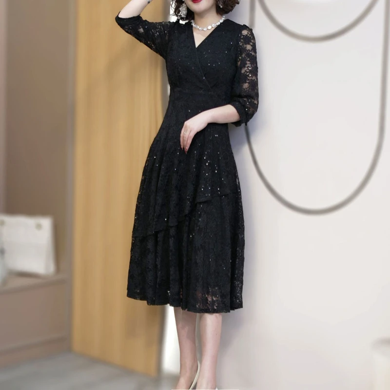 Lace Dress with Feminine Temperament Spring New Style Slim Fit French Sequins V-neck Mesh Medium Length Skirt