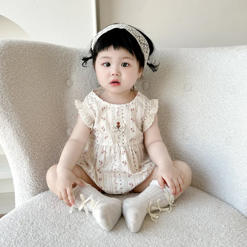 

Fart coat baby class a summer baby girl triangle fart coat thin cotton cute baby floral onesie