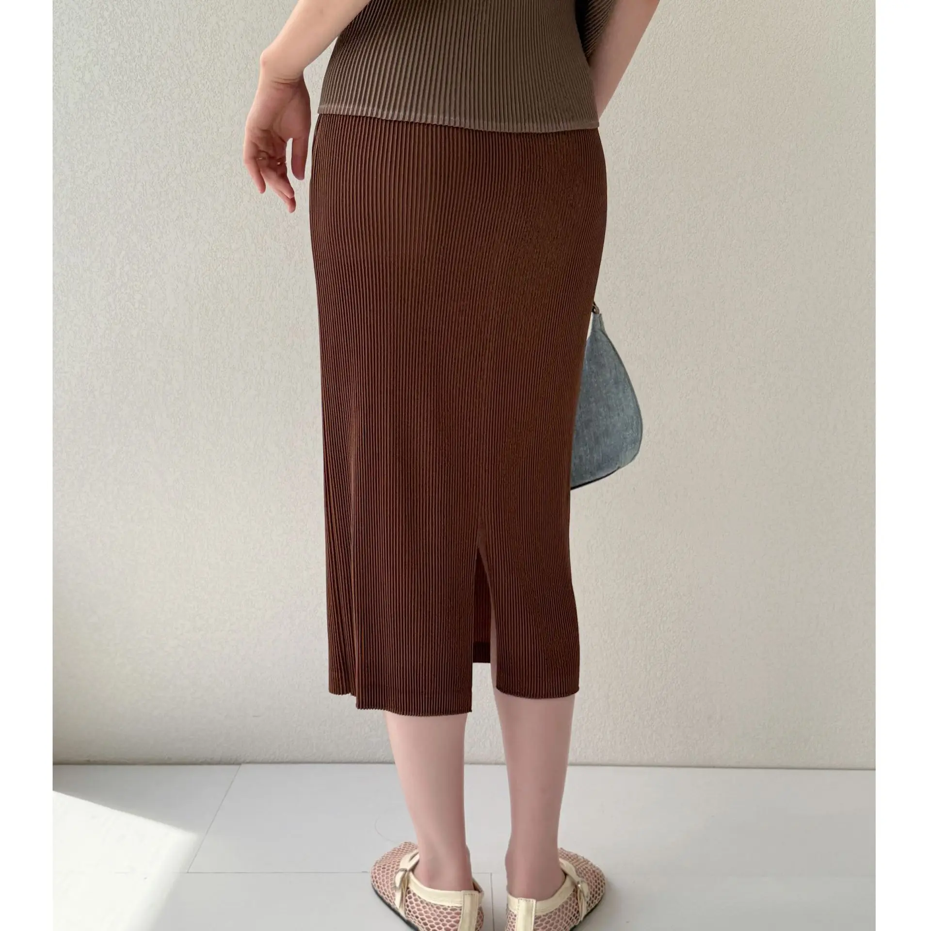 Miyake Pieghettato Nuovo 2025 Autunno e Primavera Moda High-end Abiti A Pieghe Temperamento Pendolarismo Pacchetto Hip Gonna a Mezzo Corpo