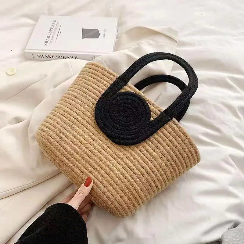 

Womens Woven Handbag Large Capacity Rattan Tote Bag Retro Style Durable Shoulder Bag for Beach Vacation Travel