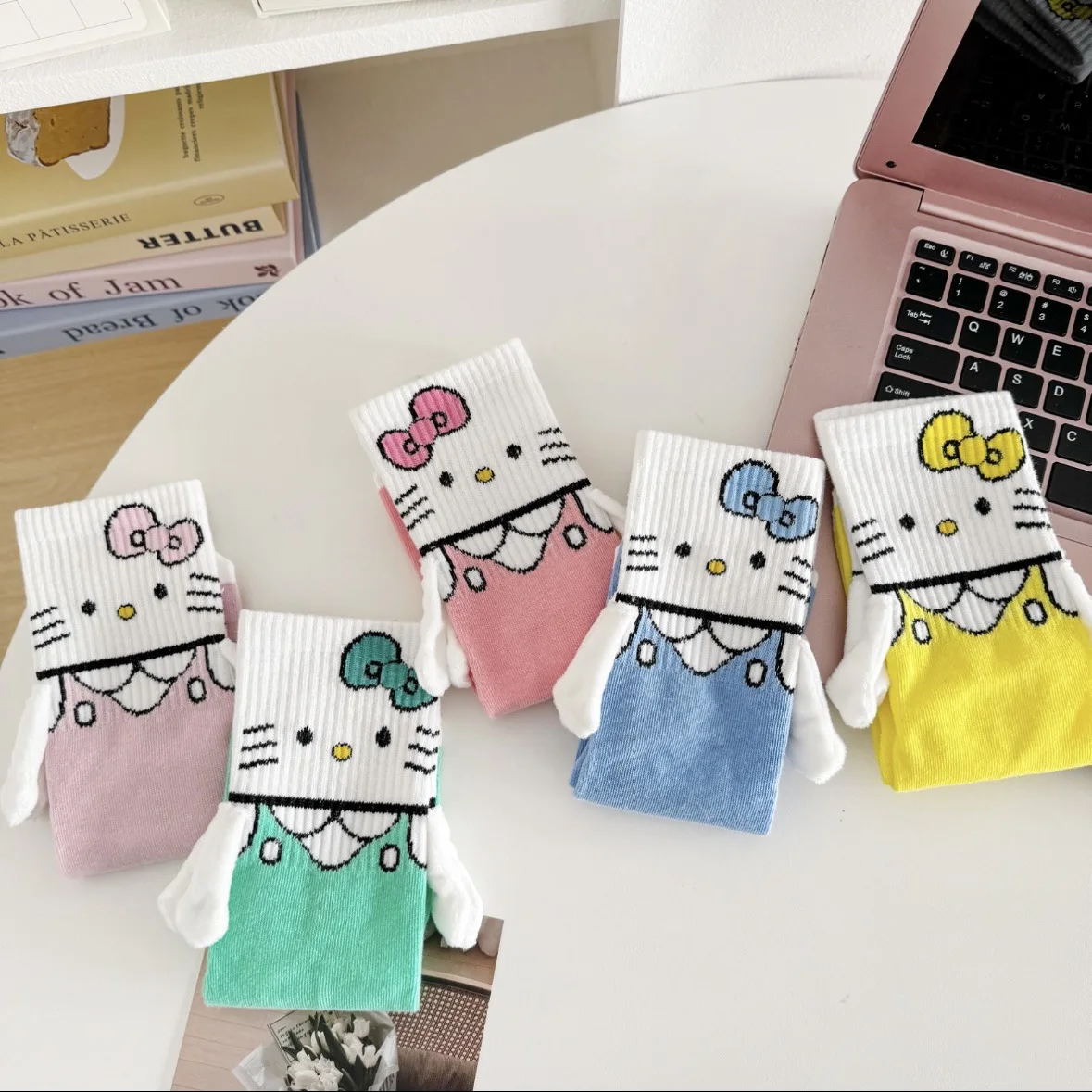 Nuovi calzini creativi a punto di cartone animato Anime Kawaii Hellokitty Calzini a pelo dritto per ragazze Calzini a mano in stile giapponese