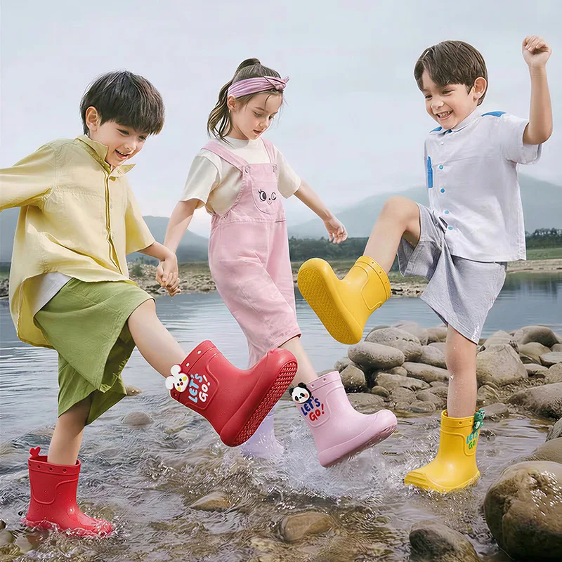 2026 New Kids Mid Calf Rain Boots Cute Cartoon Pattern Non Slip Waterproof Rubber Shoes Soft Resistant Rain Boys Girls Boots