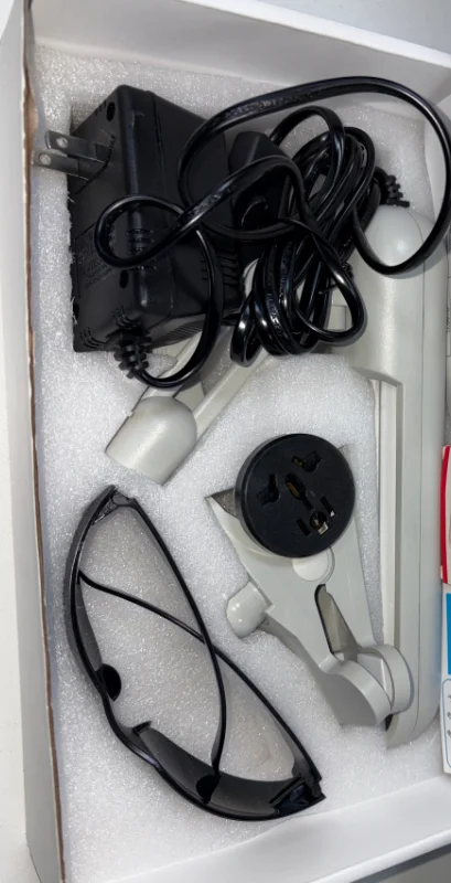 

311-Nanometer Medium-Wave Ultraviolet Light Therapy Lamp, Used To Alleviate Symptoms Of Psoriasis And Eczema