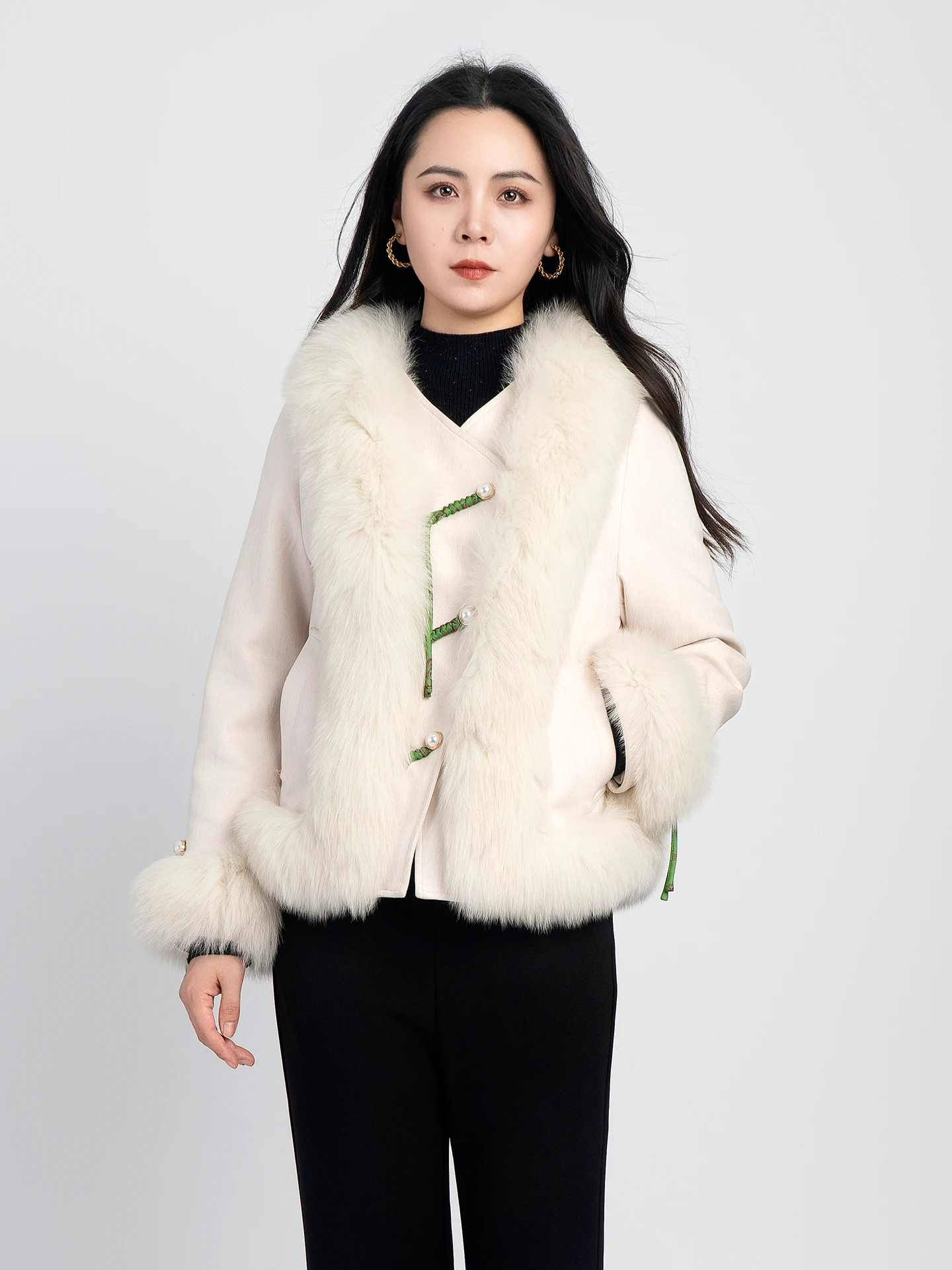 

Ele V-ne Goose down Jaet with Fur Collar ort Sle Commute Wind for Women White Color Blo National Sle