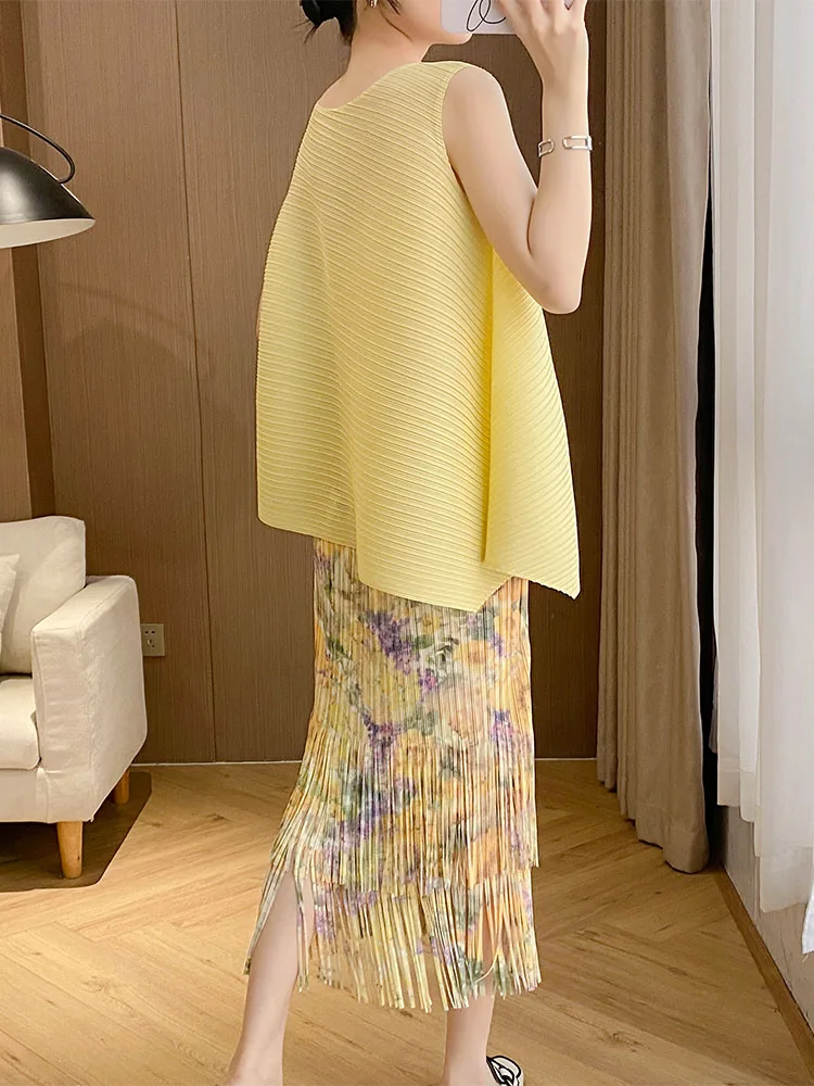 Conjunto de saia midi com bainha floral e borlas, amarelo, sem mangas, com babados, meia crimento, roupa de verão, respirá...