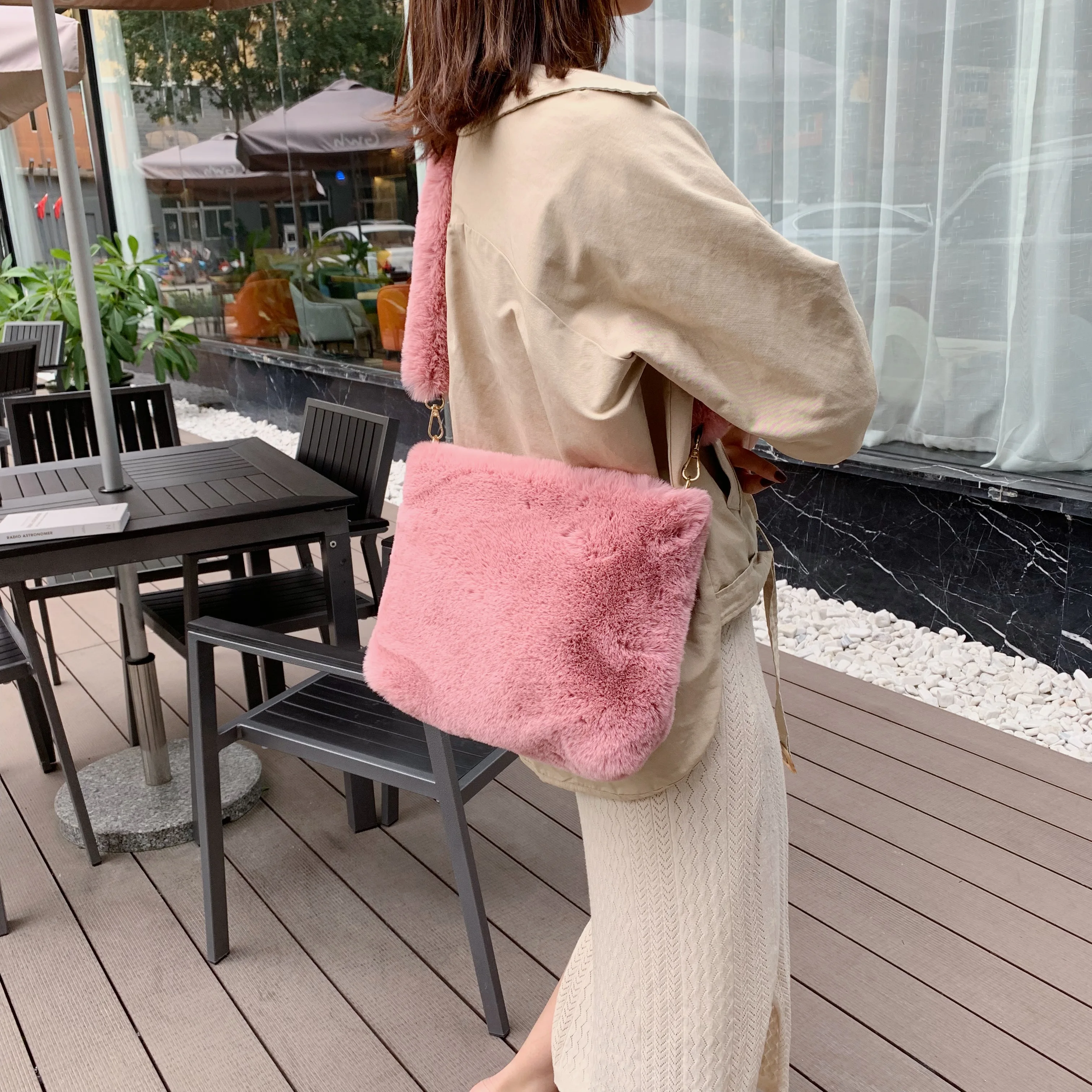 Bolso de piel suave y cálida para mujer, bolsa de hombro de felpa de diseñador, bolso de mensajero de gran capacidad, Hobo, de invierno