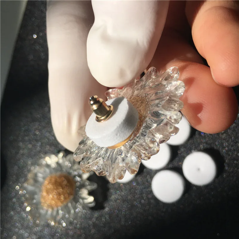 500Pcs Soft Foam Earring Cushions Pads Backs Support Pads Stabilize Earrings Disc Patches for Heavy Earrings Long Time Wearing