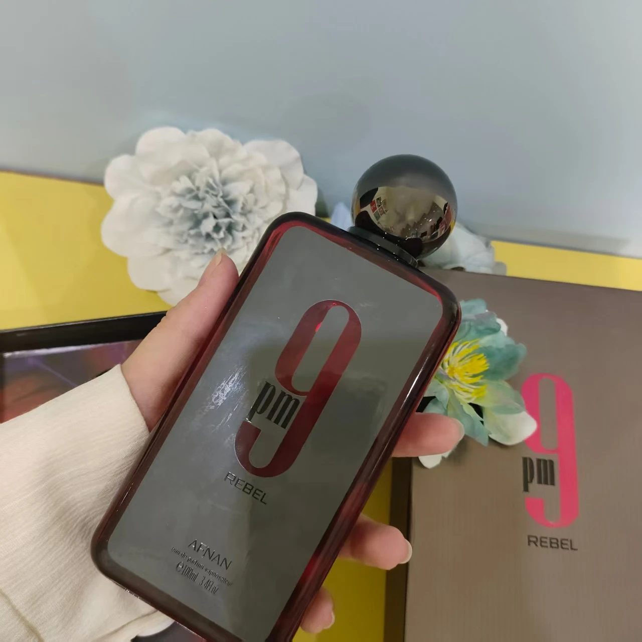 عطر أفنان 9pm أحمر للجنسين عطر عالي الجودة عطر عربي أصلي للرجال والنساء #1