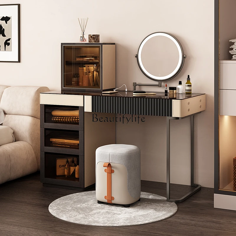 

Italian minimalist dresser with lamp, bedroom simple and high-end makeup table, storage cabinet integrated